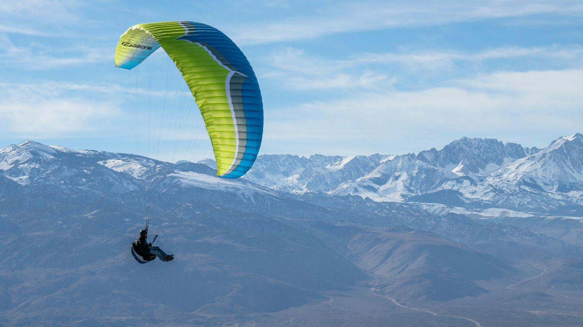 paragliders hero image