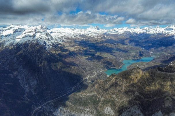 Xevi Bonet realiza un vuélo épico en el Pirineo