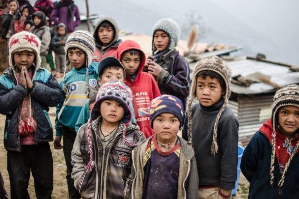 VENONS EN AIDE AUX ENFANTS NEPALAIS !