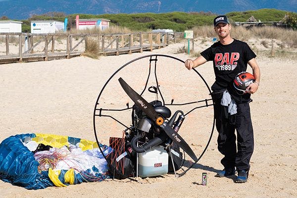 Nico Aubert's Epic Journey from Estaca de Bares to Tarifa, 1000 km by Paramotor.